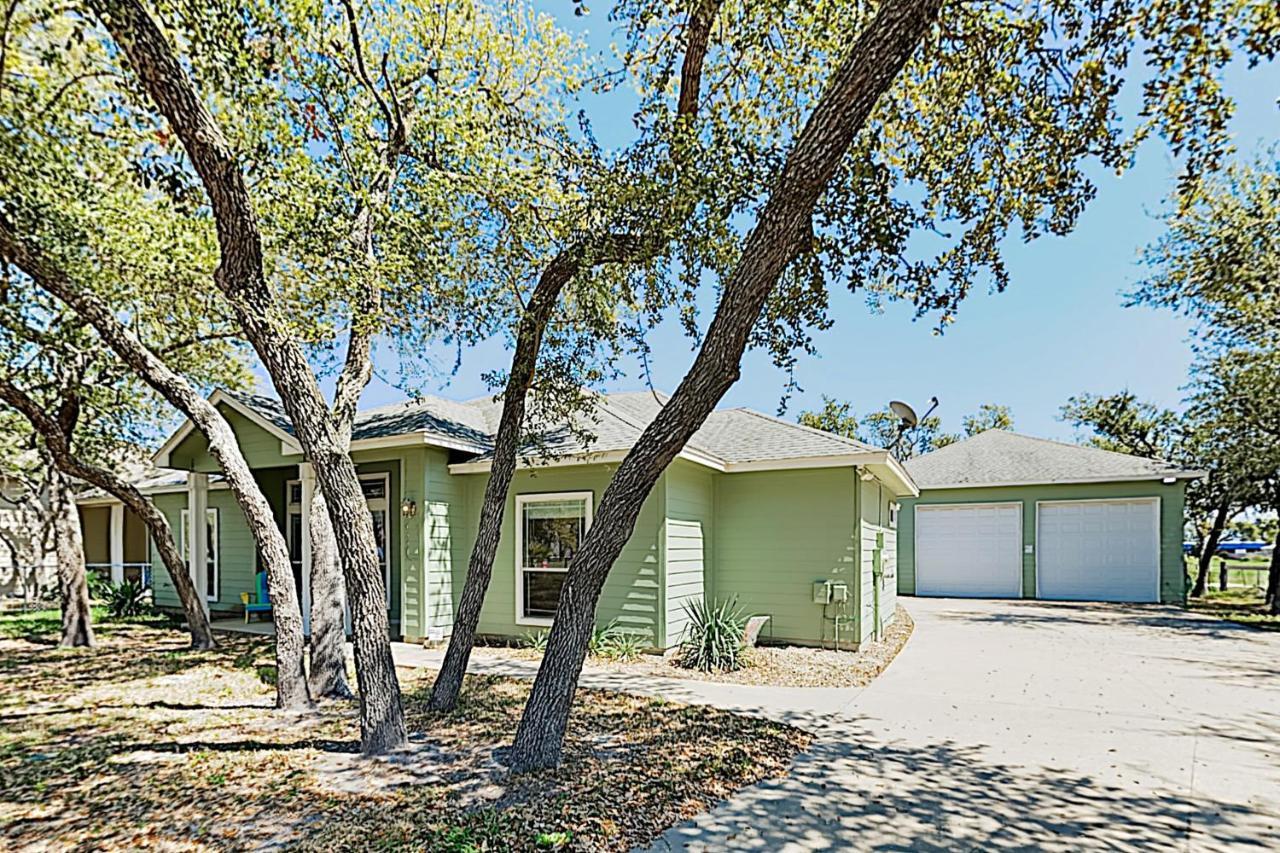 Life Is Better By The Shore Rockport Exterior photo